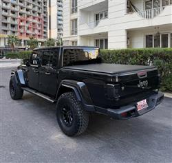 جيب جلاديتور